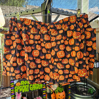 Jack-o-lantern Witches Shorts (37"-39" Waist)